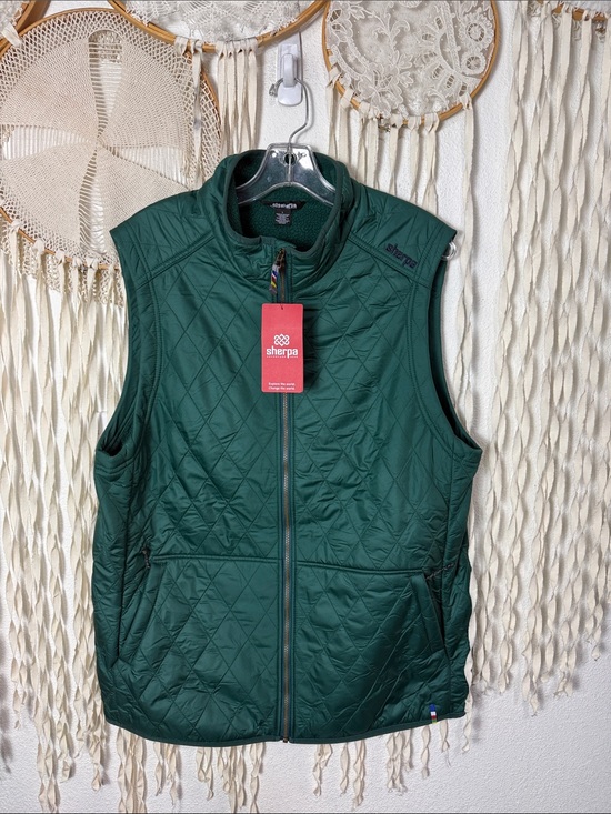 sherpa adventure gear Jackets & Blazers - Sherpa Adventure Gear NWT Tinley Quilted Fleece Vest in Emerald Size Large